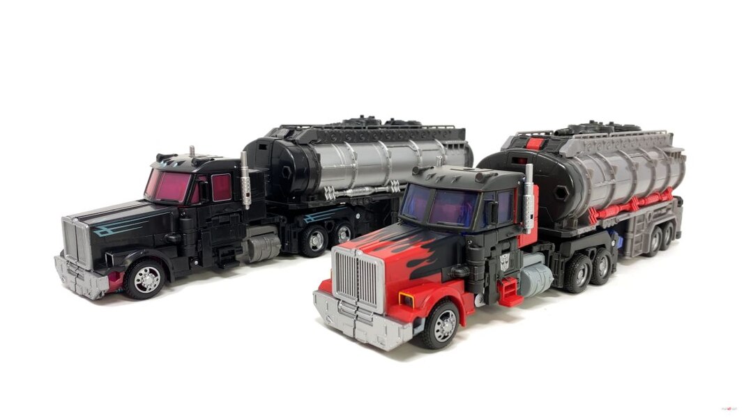 Transformers Legacy Velocitron SCOURGE BLACK CONVOY Image  (34 of 38)